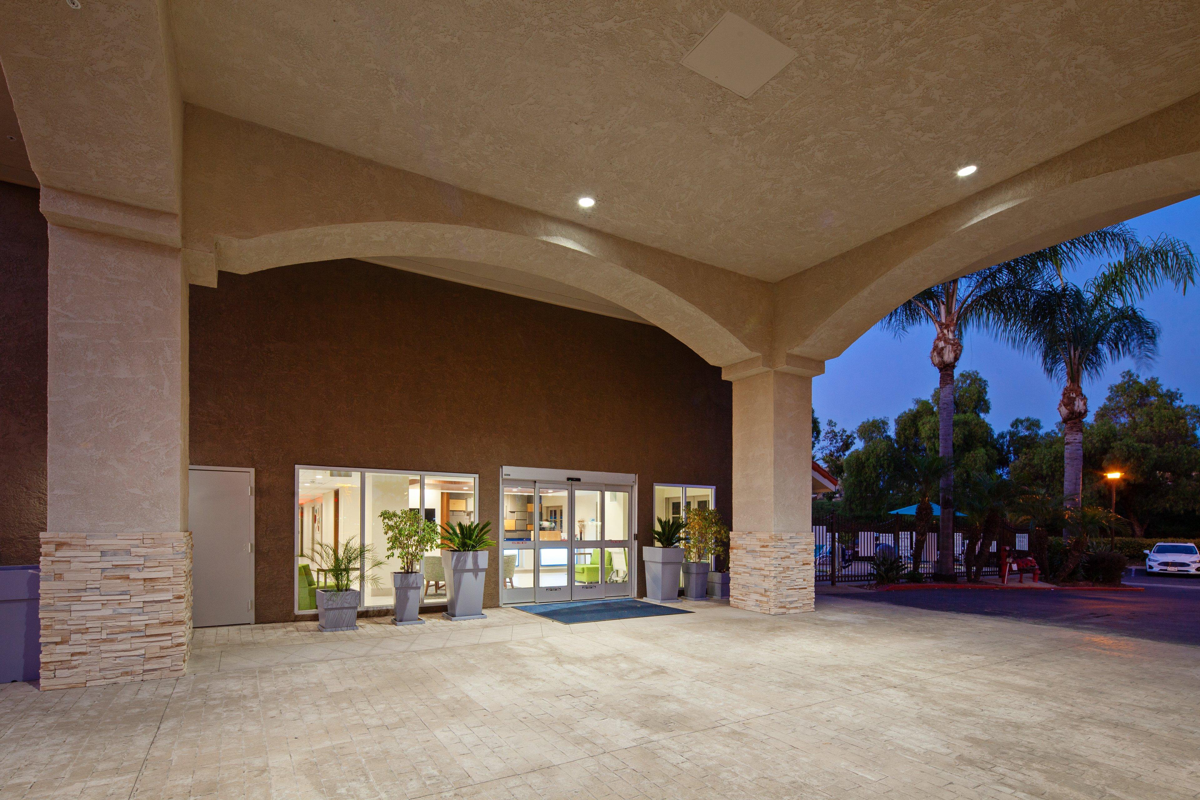 Holiday Inn Express Hotel & Suites San Diego-Escondido By Ihg Luaran gambar